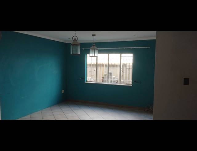 6 BEDROOM FREEHOLD FOR SALE IN LEWISHAM